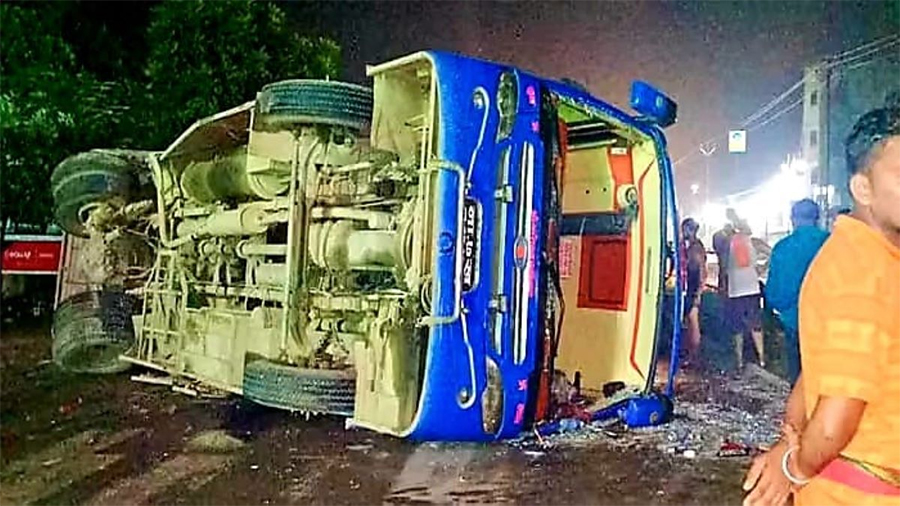 Nepali-Bus-Accident-at-Bihar-Samastipur