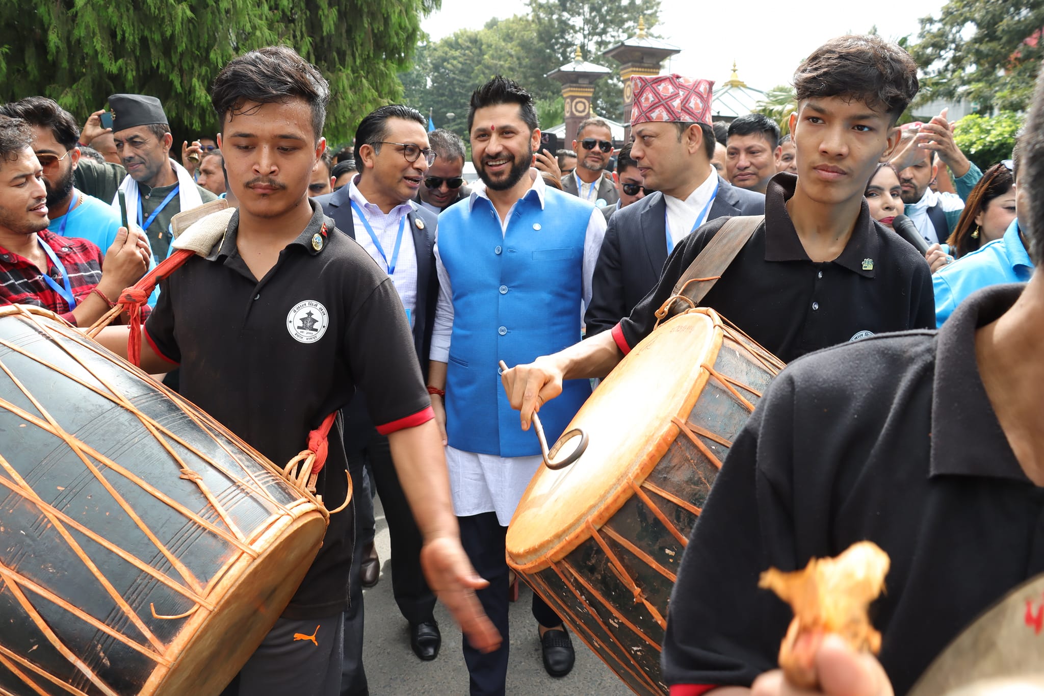 रास्वपाको पहिलो राष्ट्रिय भेलामा १५०० भन्दा बढी प्रतिनिधिहरूको उत्सव (फोटोफिचर)  