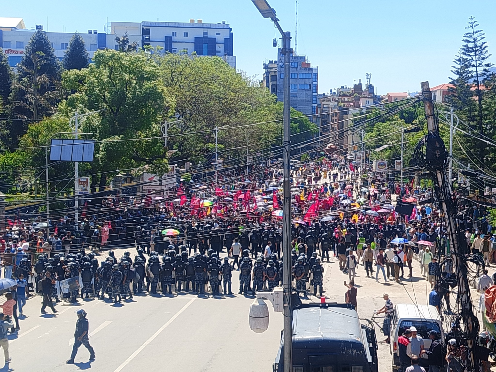 राजावादी आन्दोलनमा घुसपैठ गरेको आरोपमा दुईजनामाथि कुटपिट