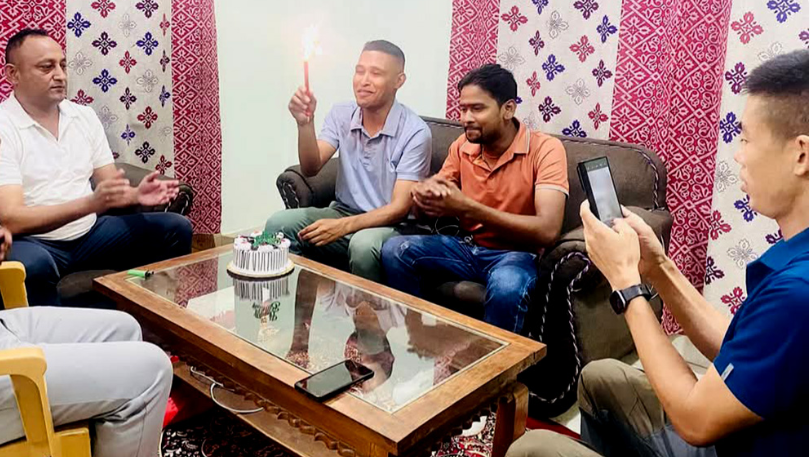 सफाइ पाएका व्यक्तिले गरे अनुसन्धान अधिकृतको ‘बर्थ डे सेलेब्रेसन’