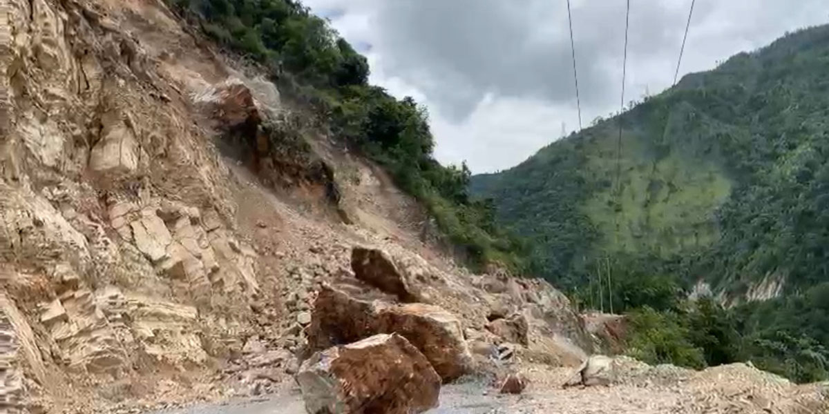 गुल्मीको कालीगण्डकी करिडोर तीन दिनदेखि अवरुद्ध, यात्रु र स्थानीयवासी समस्यामा