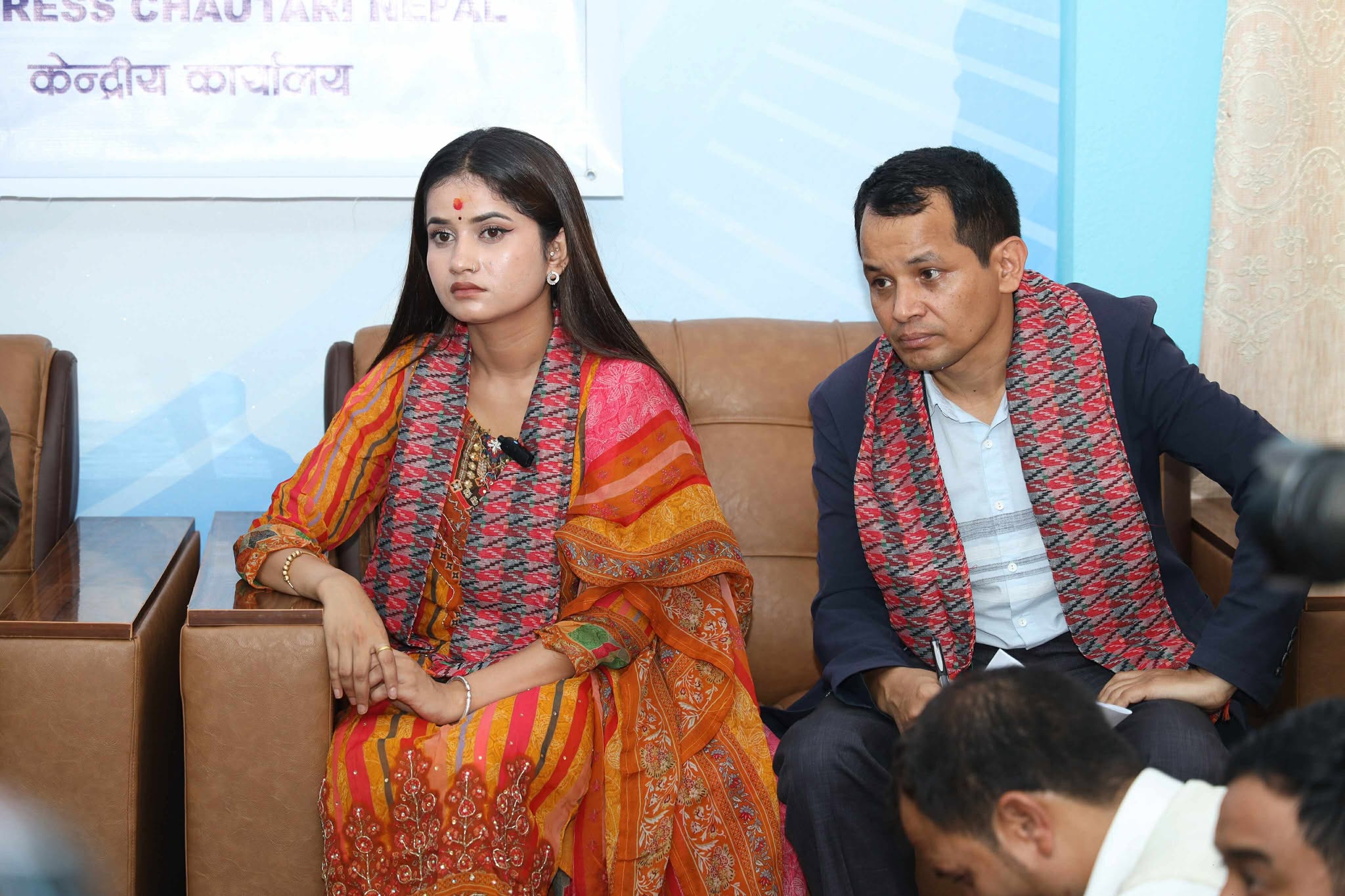 मलाई राम्री राजकुमारी भन्नुपर्छ भन्ने पनि छैन :  गायिका चौहान