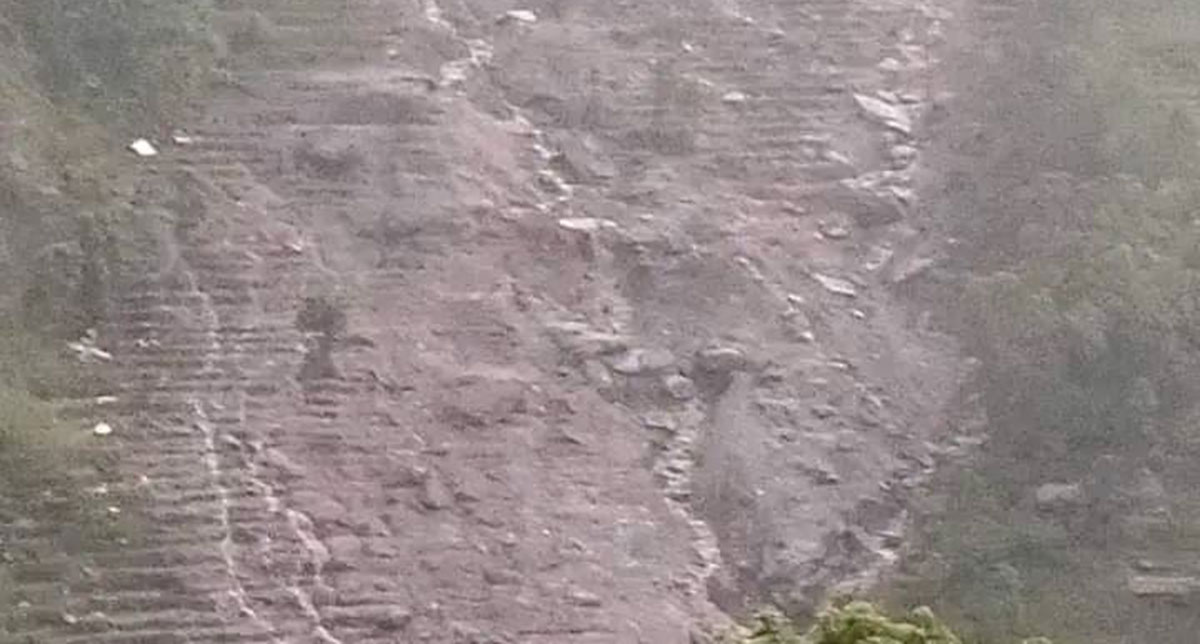 जयपृथ्वी राजमार्ग तेह्र घण्टापछि खुल्यो 
