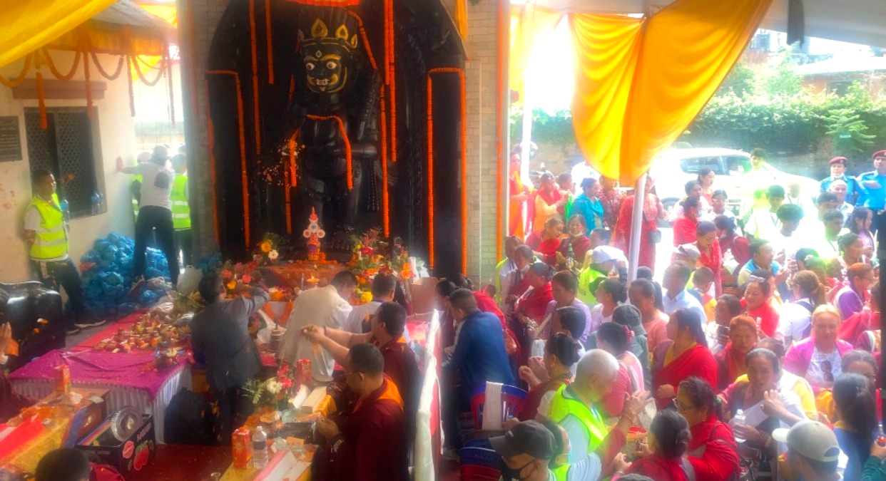 धार्मिक सहिष्णुता अझ मजबुत बनाउन लामा, बज्राचार्य र ब्राम्हण गुरूबाट महाङ्कालको पूजाअर्चना 