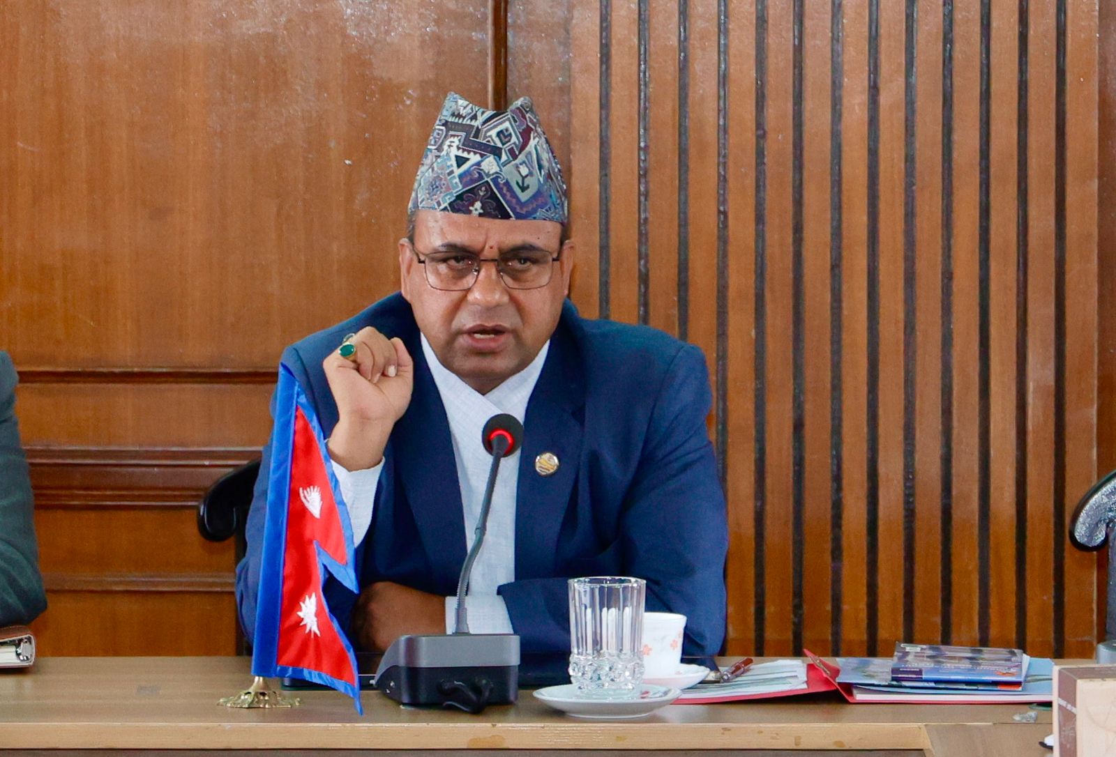 शासक होइन, सहजकर्ताको भूमिकामा छु : मन्त्री पाण्डे 