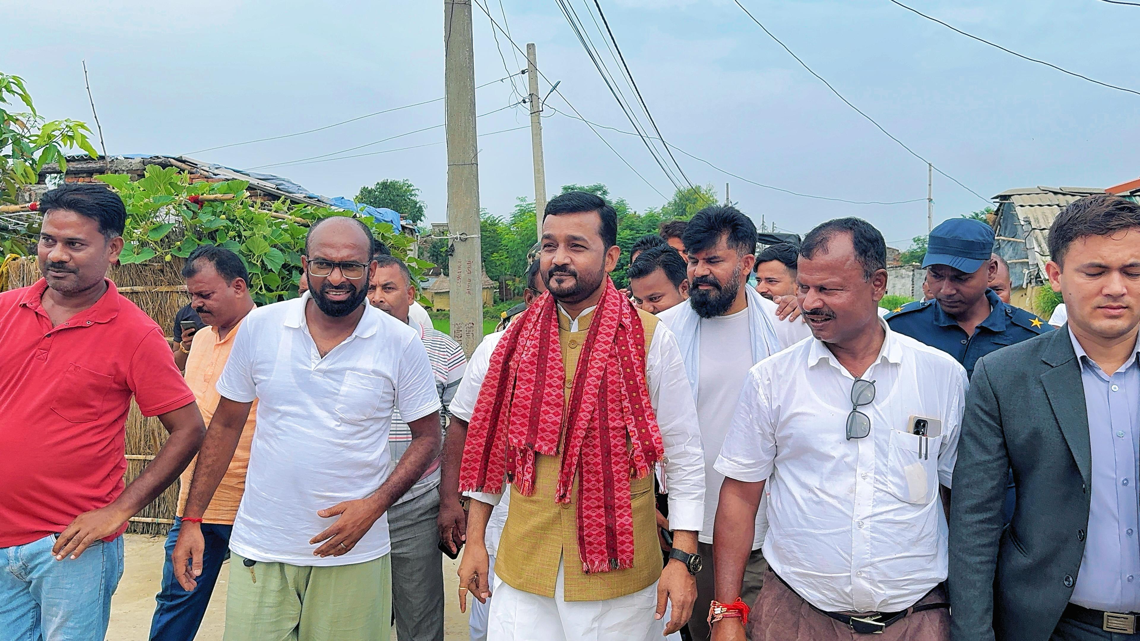 जलवायुको असर तराई–मधेसको खानेपानीमा देखियो : मन्त्री यादव  
