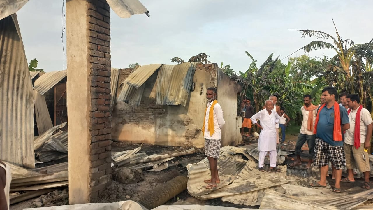 बनाना रिसोर्टमा आगलागी, ४० लाख क्षतिको अनुमान 
