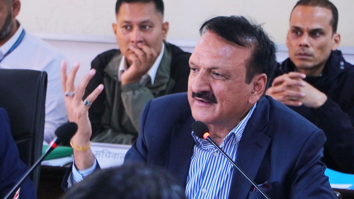 डा. महतको प्रस्ताव : योग्यता भए विदेशी नागरिकलाई पनि सरकारी नियुक्ति दिन सकिने