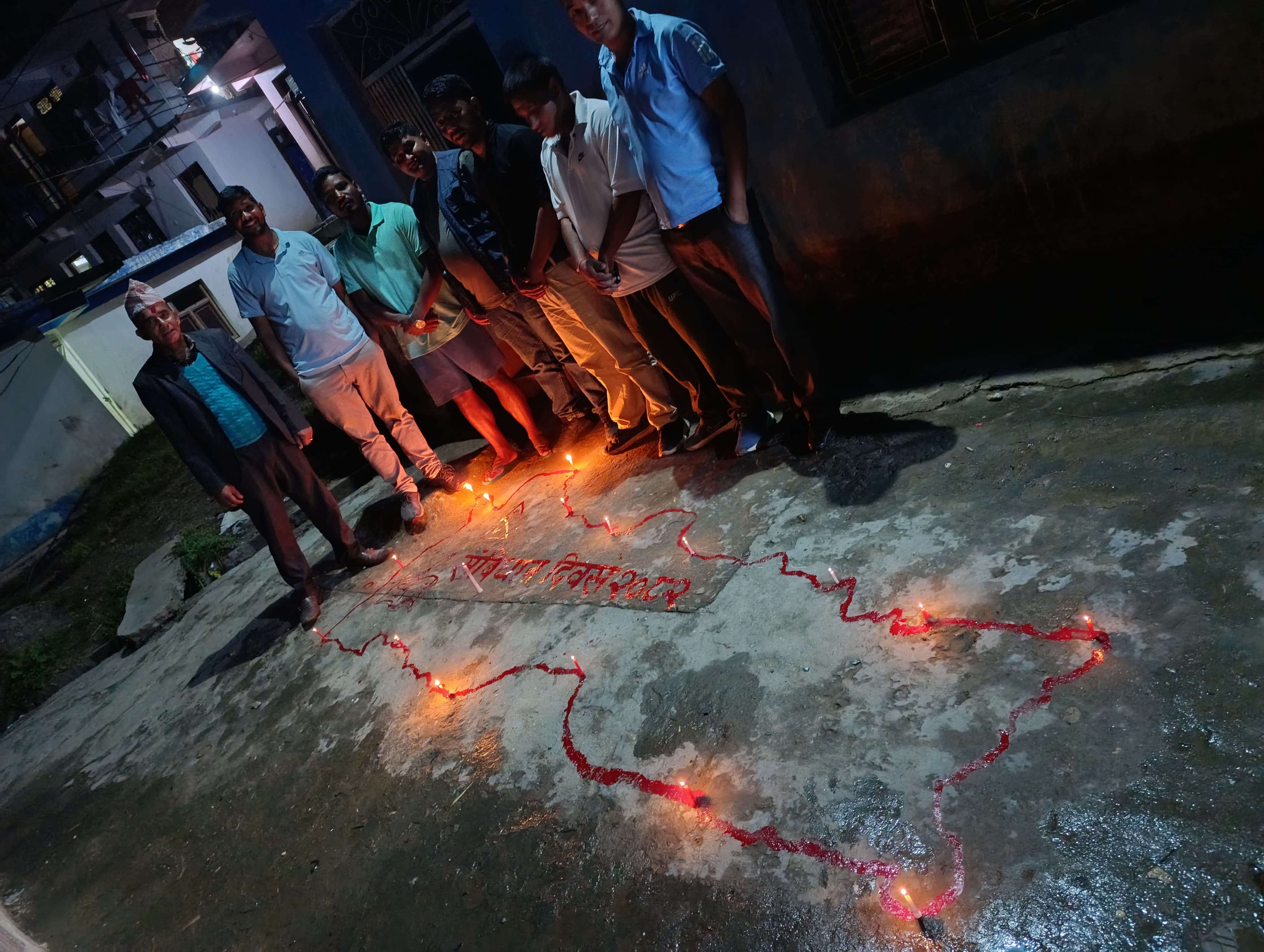 संविधान दिवसको अवसरमा पत्रकार महासंघ बाजुराले गर्याे दिप प्रज्वलन