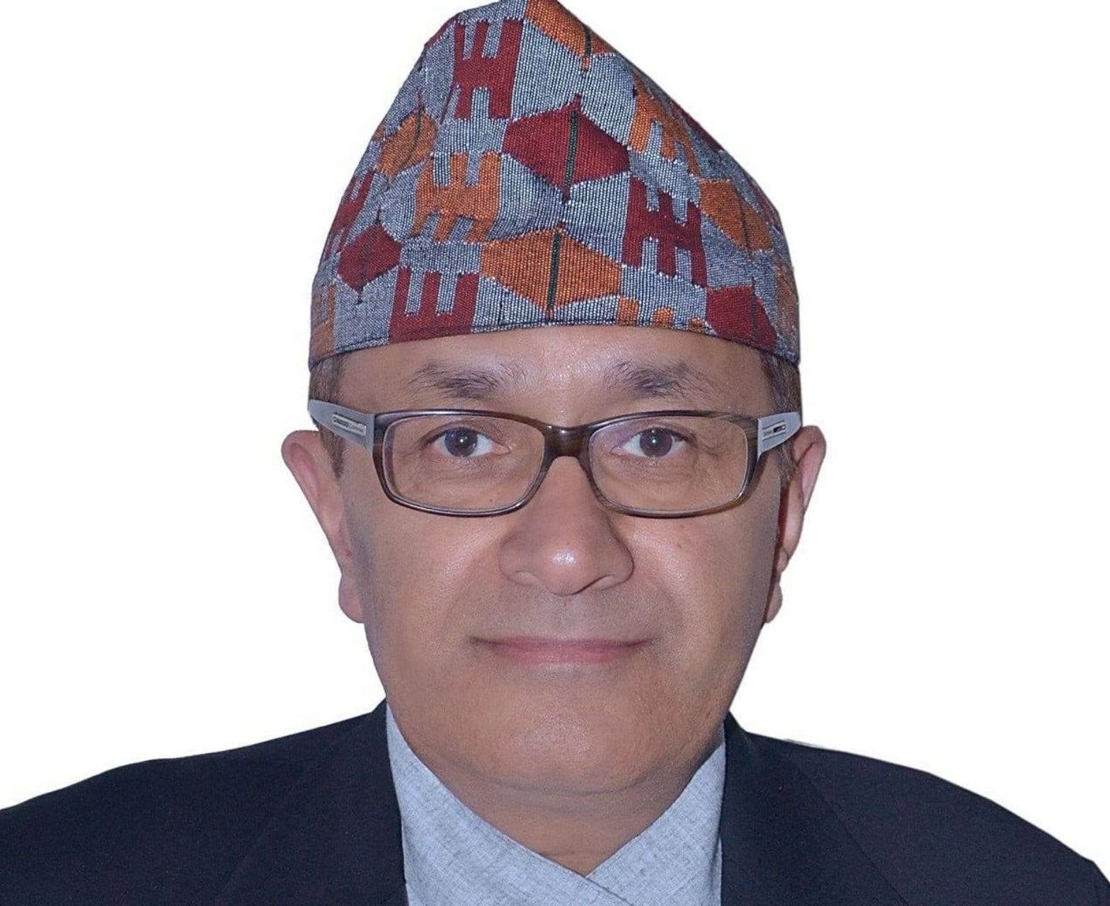 नीति सम्मेलनको तयारीमा चैतन्य एकेडेमीः पूर्वसचिव त्रिताललाई सम्मान गर्दै