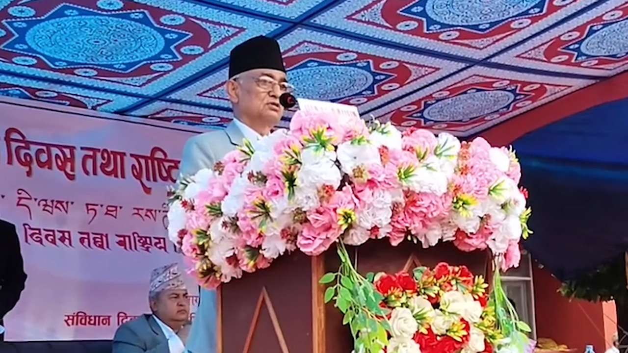 संविधानलाई दोष दिएर गल्ती गर्ने छुट कसैलाई छैन्ः देवकोटा