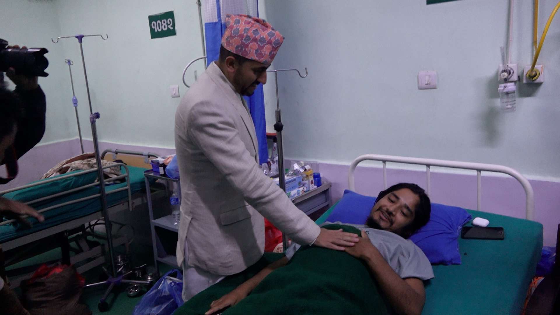 नव निर्वाचित सञ्चार तथा सूचना प्रविधिमन्त्री मन्त्री खरेल भन्छन युवासँगै देश घाइते अवस्थामा छ, सबै मिलेर उपचार गरौं