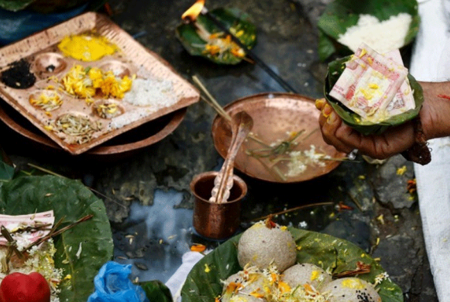 आश्विन कृष्ण प्रतिपदा अर्थात् भोलीदेखि सोह्र श्राद्ध सुरु हुँदै 