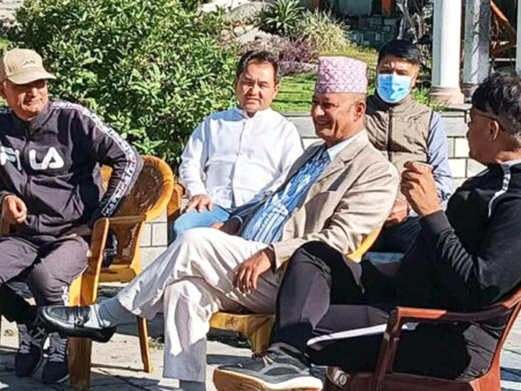अमेरिका पुगे भनिएका पुर्व ऊर्जा मन्त्री खड्का जलेकै घरबाट सार्वजनिक