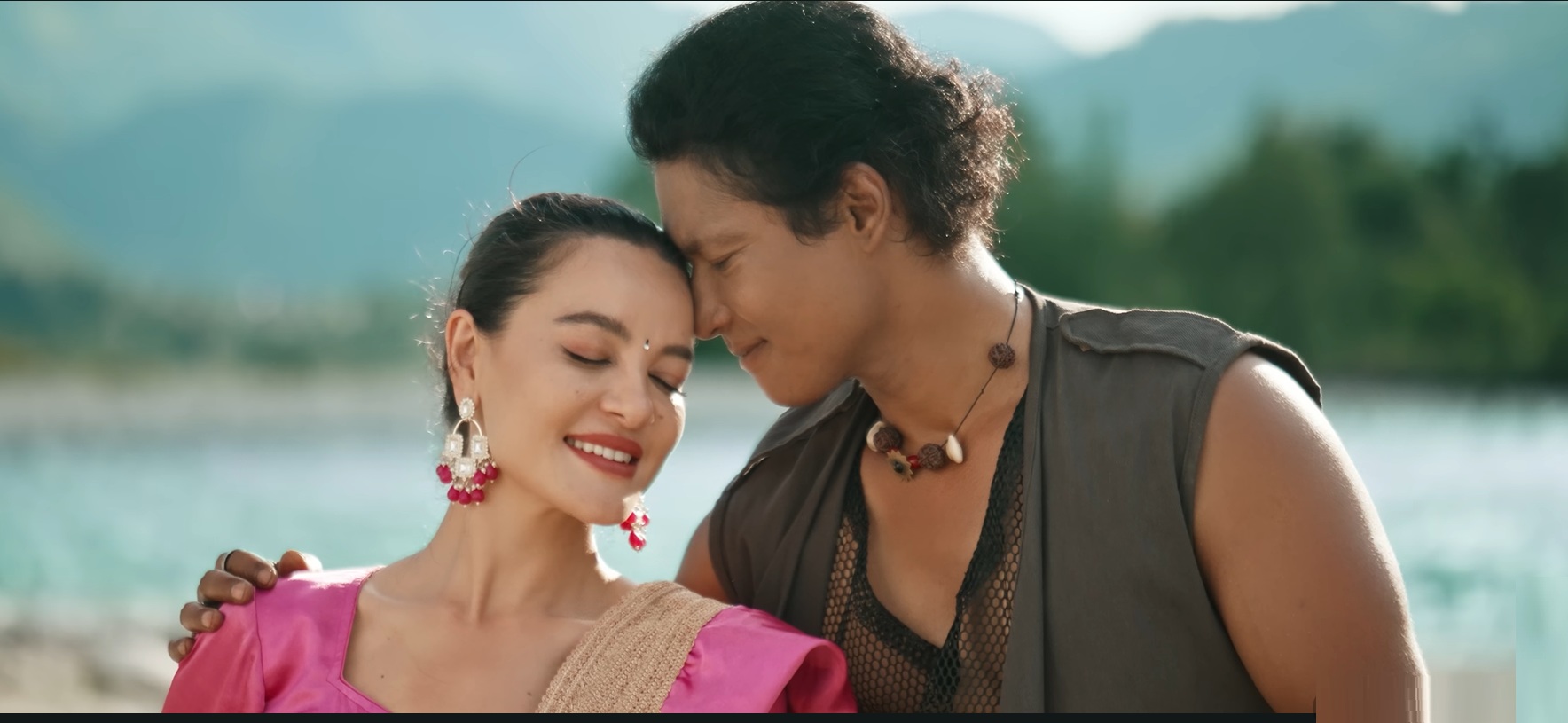 सौगात र सृष्टिको ‘भाइरल गोर्खे’ गीत सार्वजनिक सौगात र सृष्टिको ‘भाइरल गोर्खे’ गीत सार्वजनिक