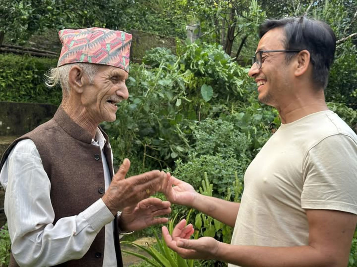 खगेन्द्र लामिछाने मनाए ७८ वर्षमा बाको जन्मदिन