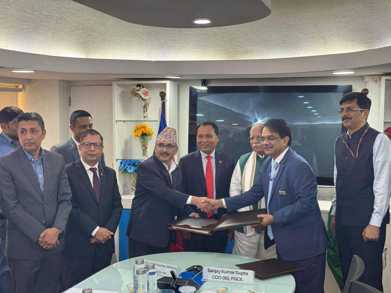 इनरुवा—पूर्णिया र लम्की—बरेली अन्तरदेशीय प्रसारण लाइन निर्माण गर्न संयुक्त उपक्रम तथा शेयरहेल्डर सम्झौतामा हस्ताक्षर इनरुवा—पूर्णिया र लम्की—बरेली अन्तरदेशीय प्रसारण लाइन निर्माण गर्न संयुक्त उपक्रम तथा शेयरहेल्डर सम्झौतामा हस्ताक्षर