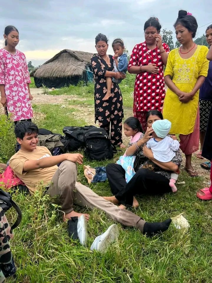 मदन भण्डारी लोकमार्गमा सवारी दुर्घटना, १६ जना घाइते