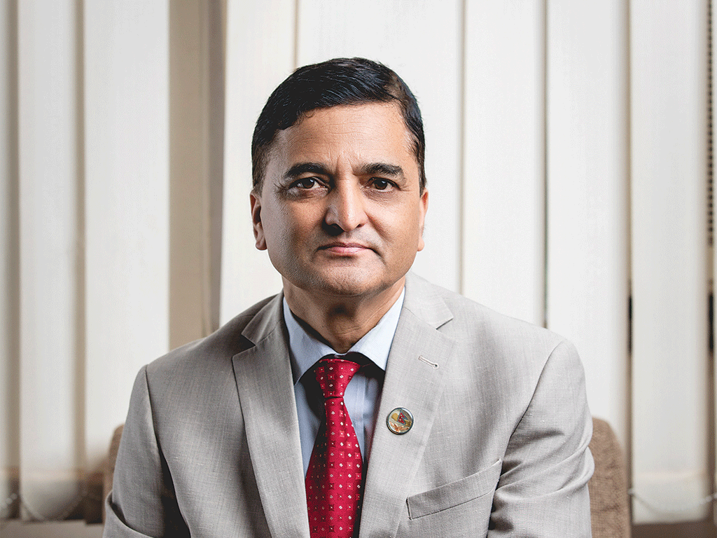 ओलीकै नेतृत्वमा महाधिवेशन र पूर्व घोषणा गरेर पद छाड्ने योगेश भट्टराईको प्रस्ताव 