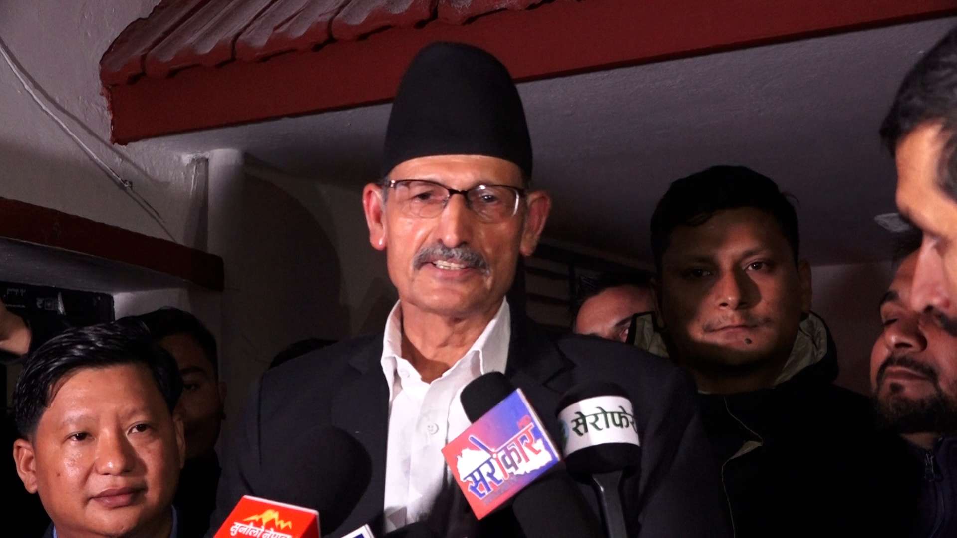 माओवादीले ६ वटा पार्टीहरुसँग एकता गर्दै 