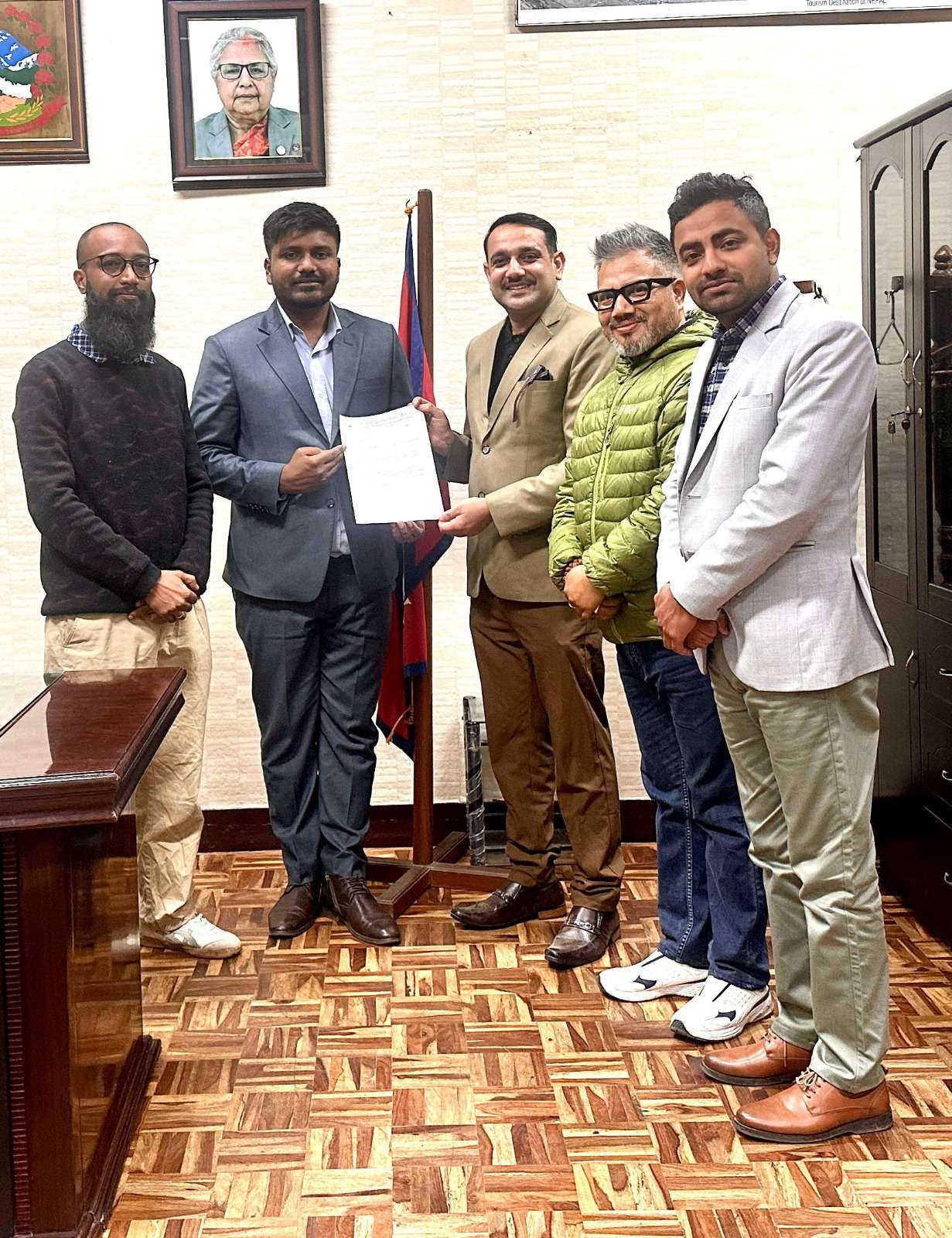 मानवरहित विमान संघ उडान टोलीद्वारा मन्त्री गुप्तासँग भेटवार्ता, ड्रोन खेलको औपचारिक नियमन आवश्यकतामा जोड