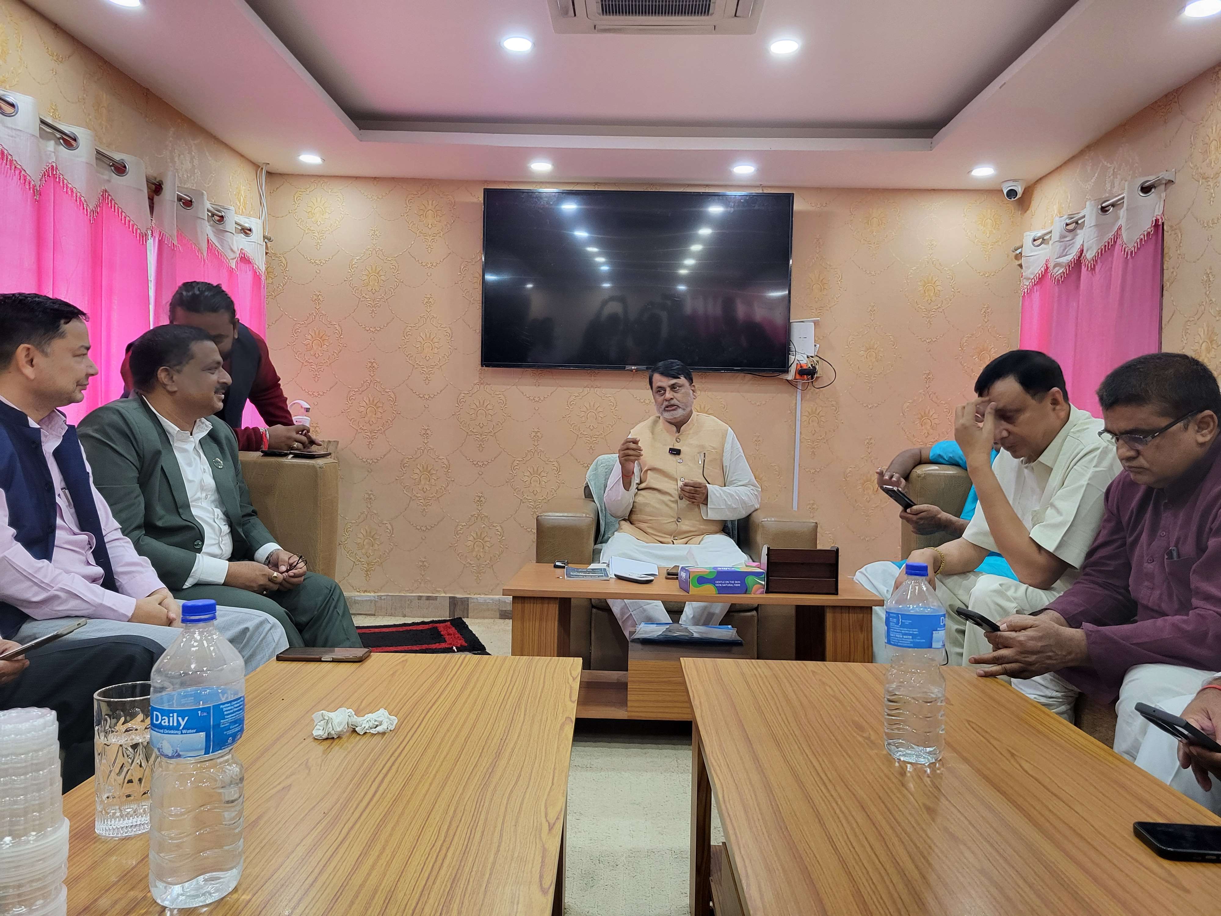 मुख्यमन्त्री नियुक्तिबिरुद्ध सर्वोच्चमा जाने सात दलको निर्णय मुख्यमन्त्री नियुक्तिबिरुद्ध सर्वोच्चमा जाने सात दलको निर्णय