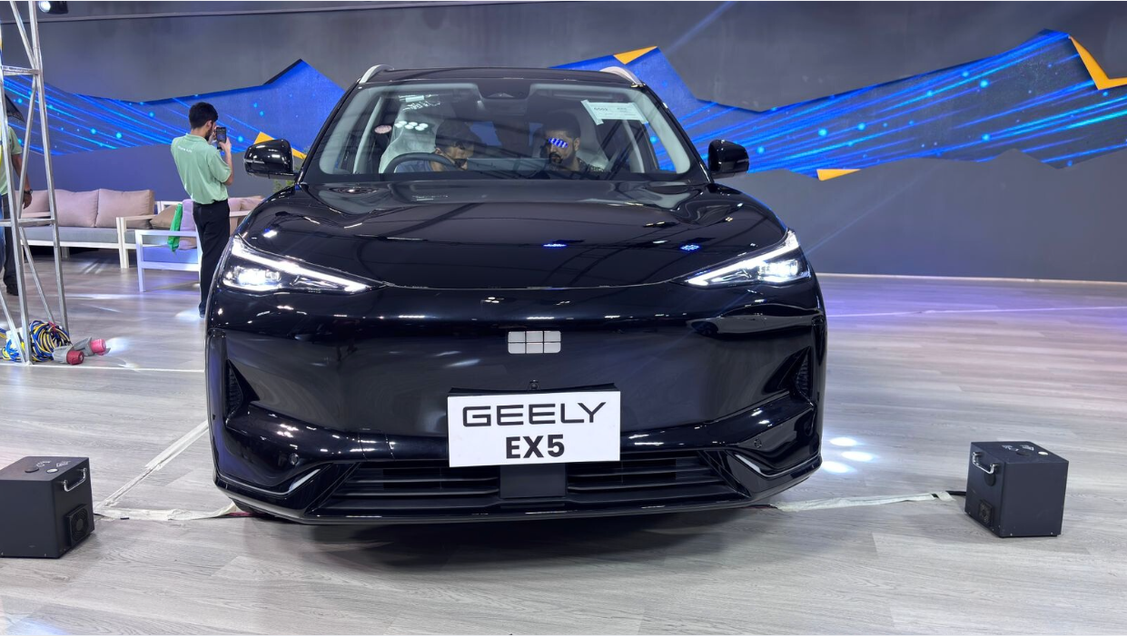 गिलि अटो एक्स–५ को विश्वव्यापी बिक्री २ लाख १० हजार नाघ्यो गिलि अटो एक्स–५ को विश्वव्यापी बिक्री २ लाख १० हजार नाघ्यो