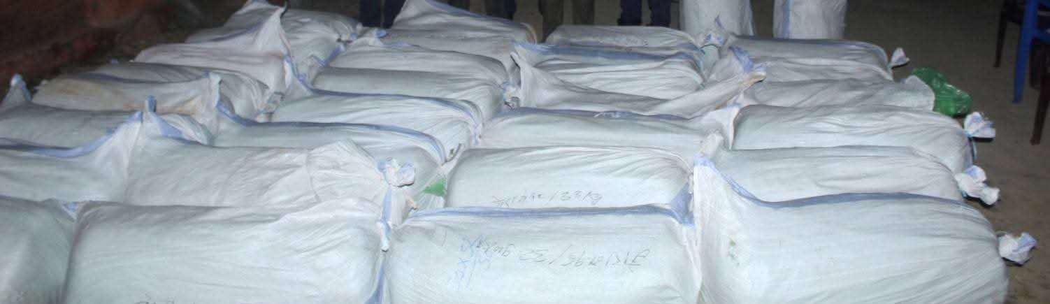 सिरहा लहानबाट ठूलो परिमाणको गाँजा सहित दुई जना पक्राउ