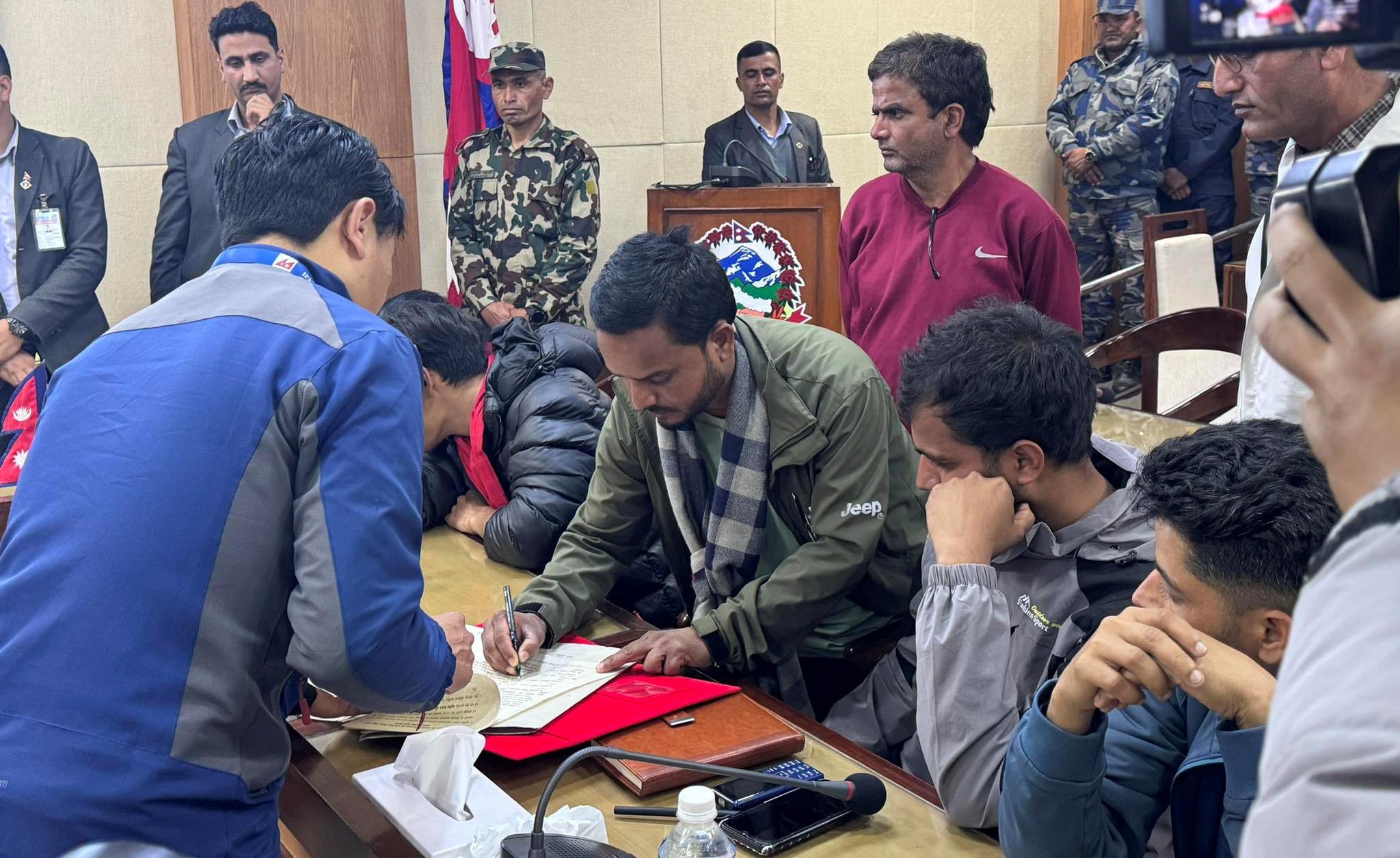 विरोधका सबै कार्यक्रम फिर्ता