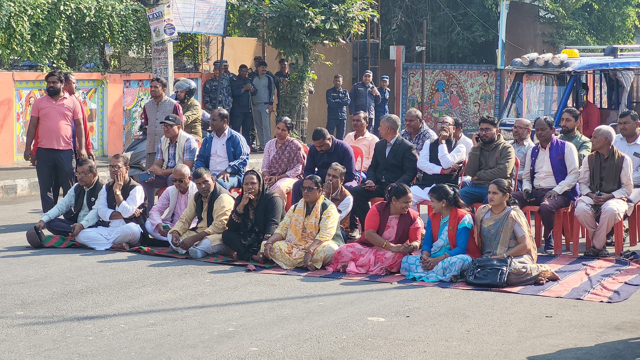 ७ दलको विरोध प्रदर्शन आज पनि जारी ७ दलको विरोध प्रदर्शन आज पनि जारी