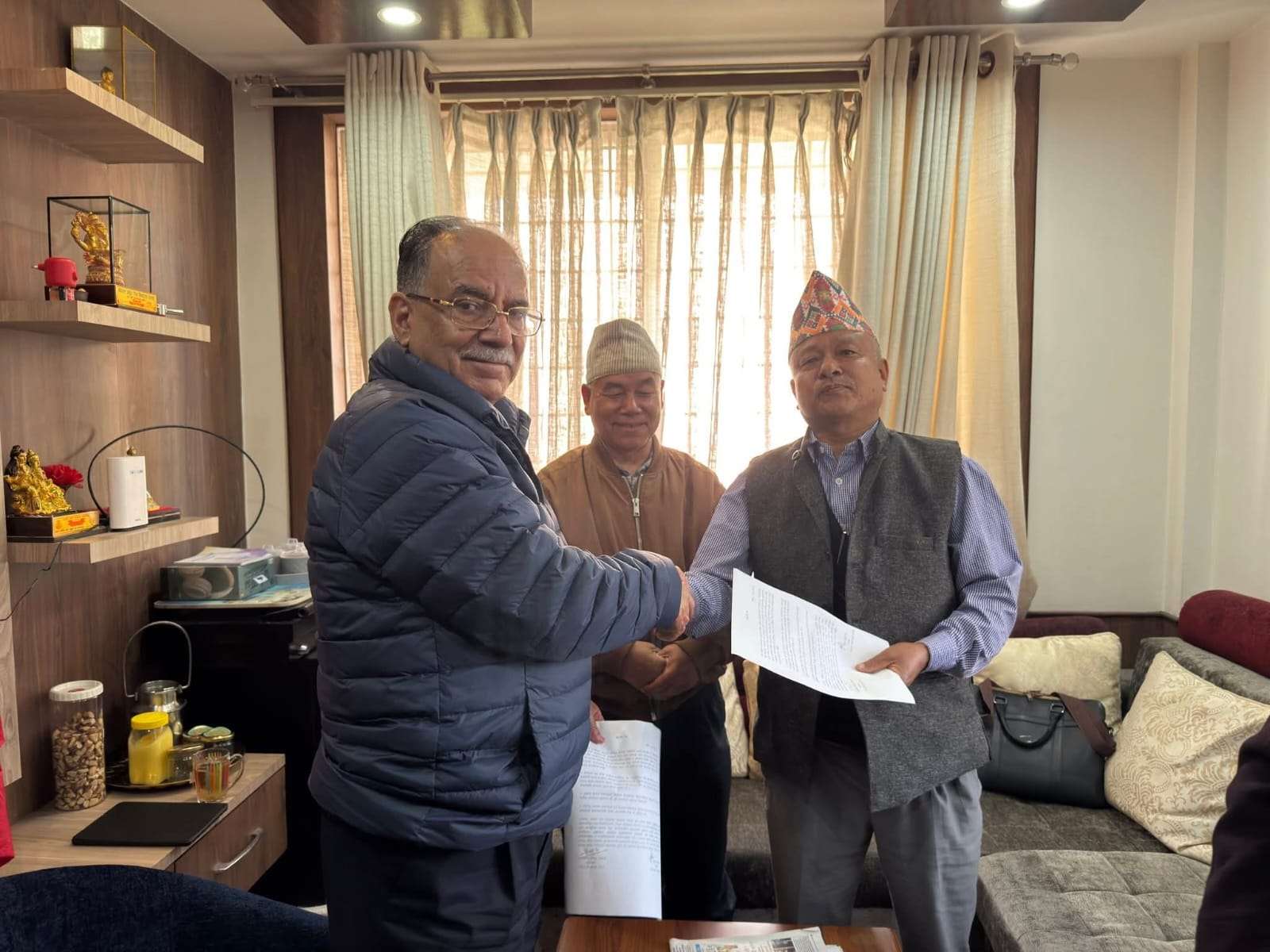 प्रचण्ड र गोपाल किरातीबीच ऐतिहासिक एकता घोषणा