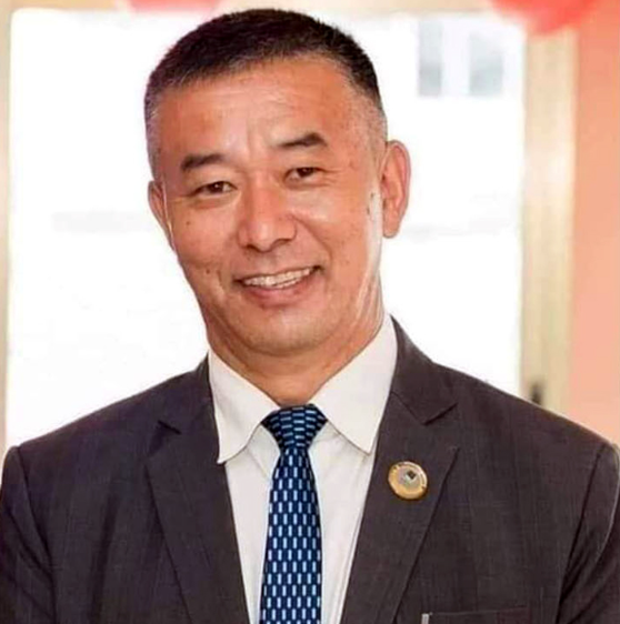 पासाङ शेर्पालाई संरक्षण गरेको आरोपमा एमाले नेतृत्वको आलोचना पासाङ शेर्पालाई संरक्षण गरेको आरोपमा एमाले नेतृत्वको आलोचना