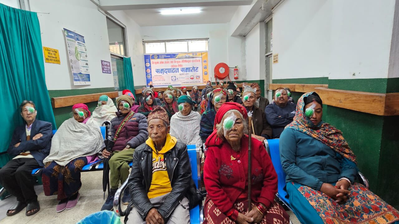 पायक पर्ने स्थानमा  निःशुल्क आँखा शिविर सञ्चालन गर्दा पायक पर्ने स्थानमा  निःशुल्क आँखा शिविर सञ्चालन गर्दा