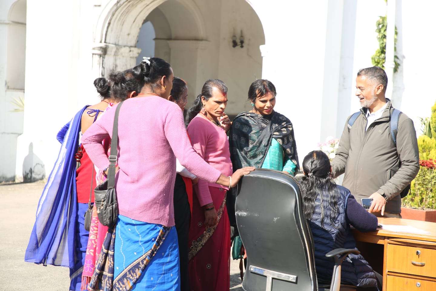 यौनिक तथा लैङ्गिक अल्पसंख्यक समूदायको पहिलो दलका प्रतिनिधिहरु सनाखतका लागि आयोगमा