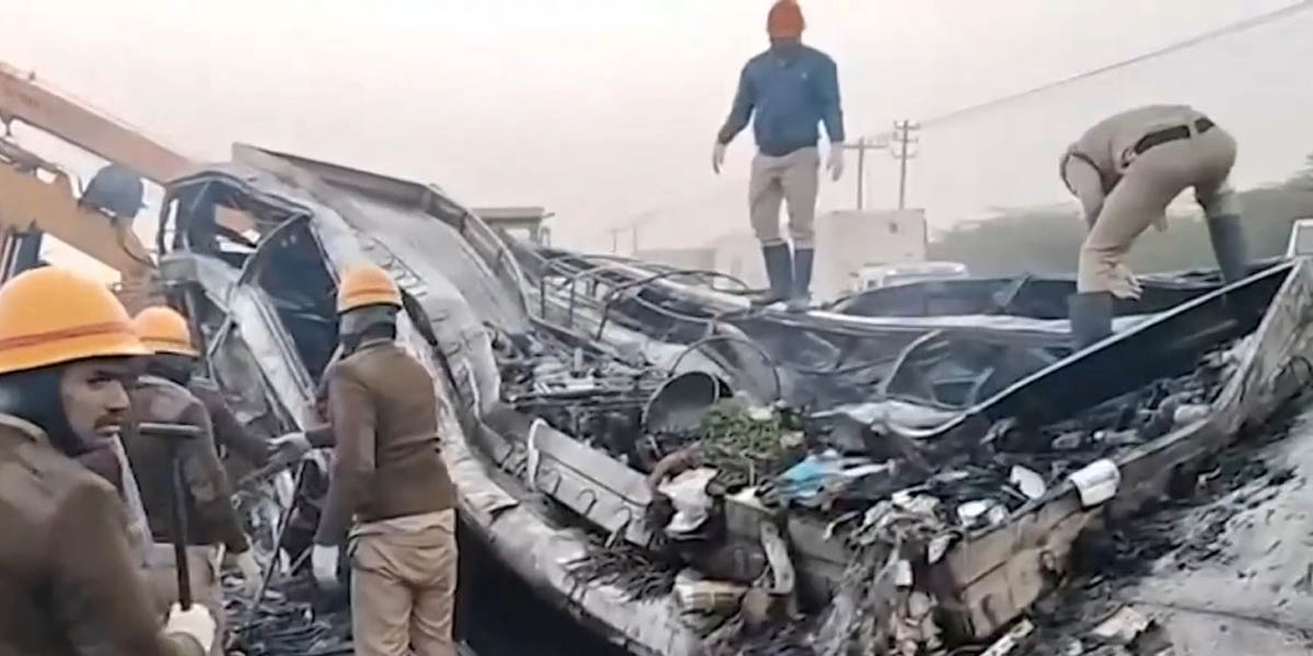 कर्नाटकमा बस र ट्रक आपसमा ठोक्किँदा नौको मृत्यु