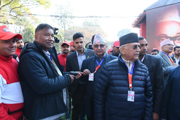 केपी ओली लगातार तेस्रोपटक एमालेको अध्यक्षमा निर्वाचित