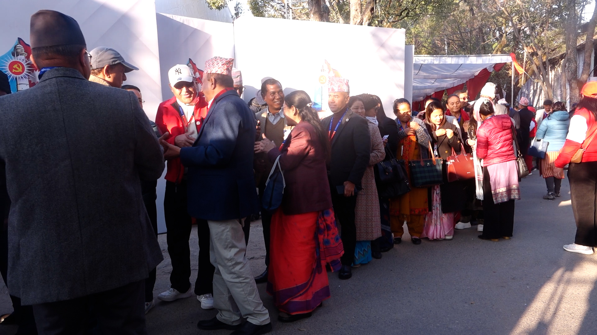 एमाले महाधिवेशनमा महिला र पुरुषको समान सहभागिता