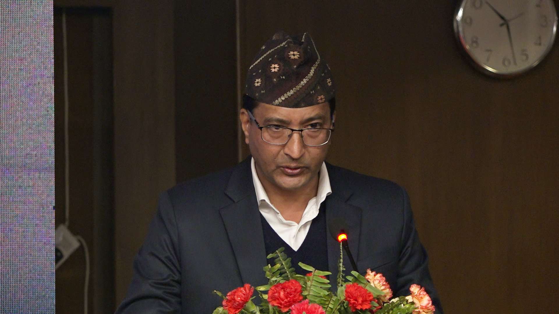 पर्यटन व्यावसायीकरणका लागि विश्वव्यापी मापदण्ड अपनाउन आग्रह पर्यटन व्यावसायीकरणका लागि विश्वव्यापी मापदण्ड अपनाउन आग्रह