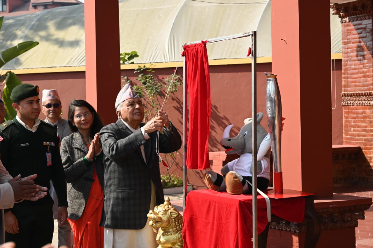 राष्ट्रपति पौडेलद्वारा १३ औं किन्डर ओलम्पिकको मस्कर्टको अनावरण
