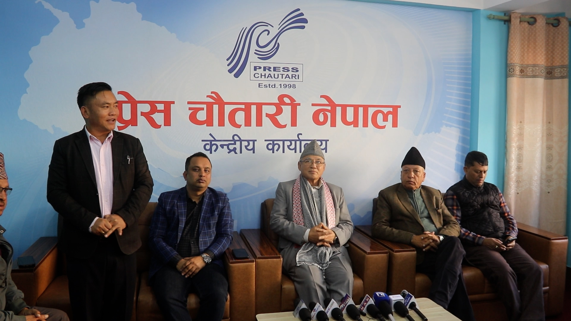 ११ औँ महाधिवेशनलाई एकताको महाधिवेशन बनाऔं : बादल 