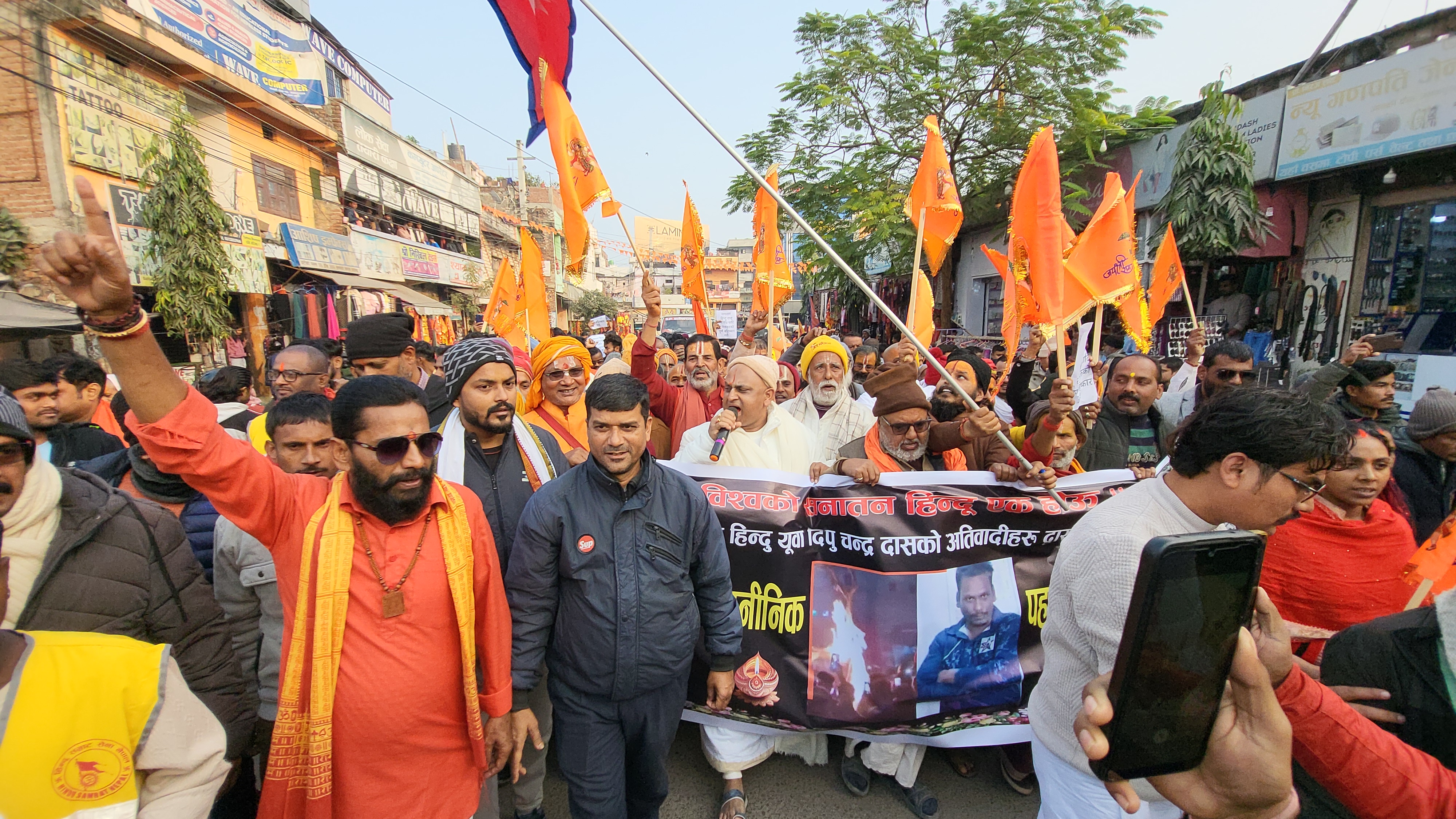 बांगलादेशविरुद्ध साधुसन्तसहित हिन्दू समुदायको जनकपुरधाममा प्रदर्शन