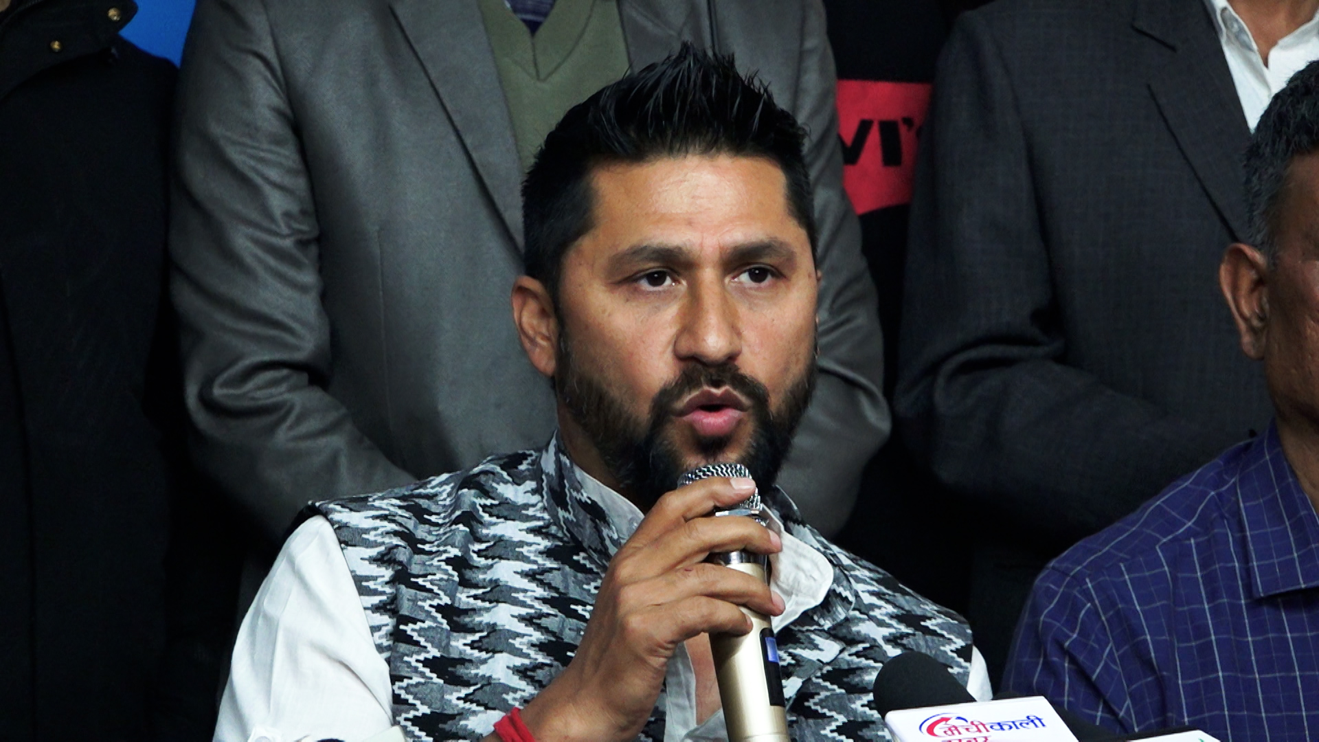 रुपन्देही अदालती प्रक्रिया सकेर रवि लामिछाने चितवन जाने रुपन्देही अदालती प्रक्रिया सकेर रवि लामिछाने चितवन जाने