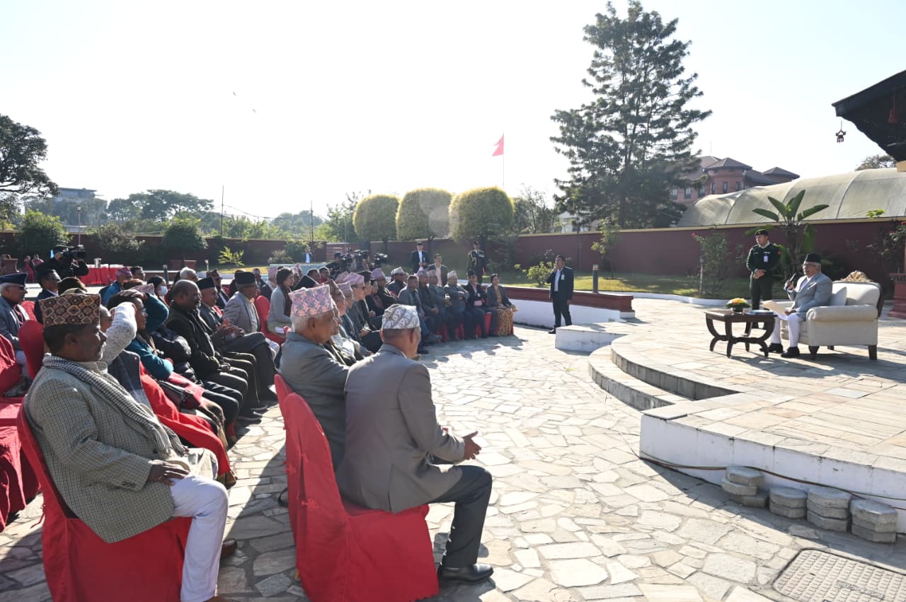 अबको समय आर्थिक विकास र समृद्धिमै केन्द्रित हुनुपर्ने अबको समय आर्थिक विकास र समृद्धिमै केन्द्रित हुनुपर्ने