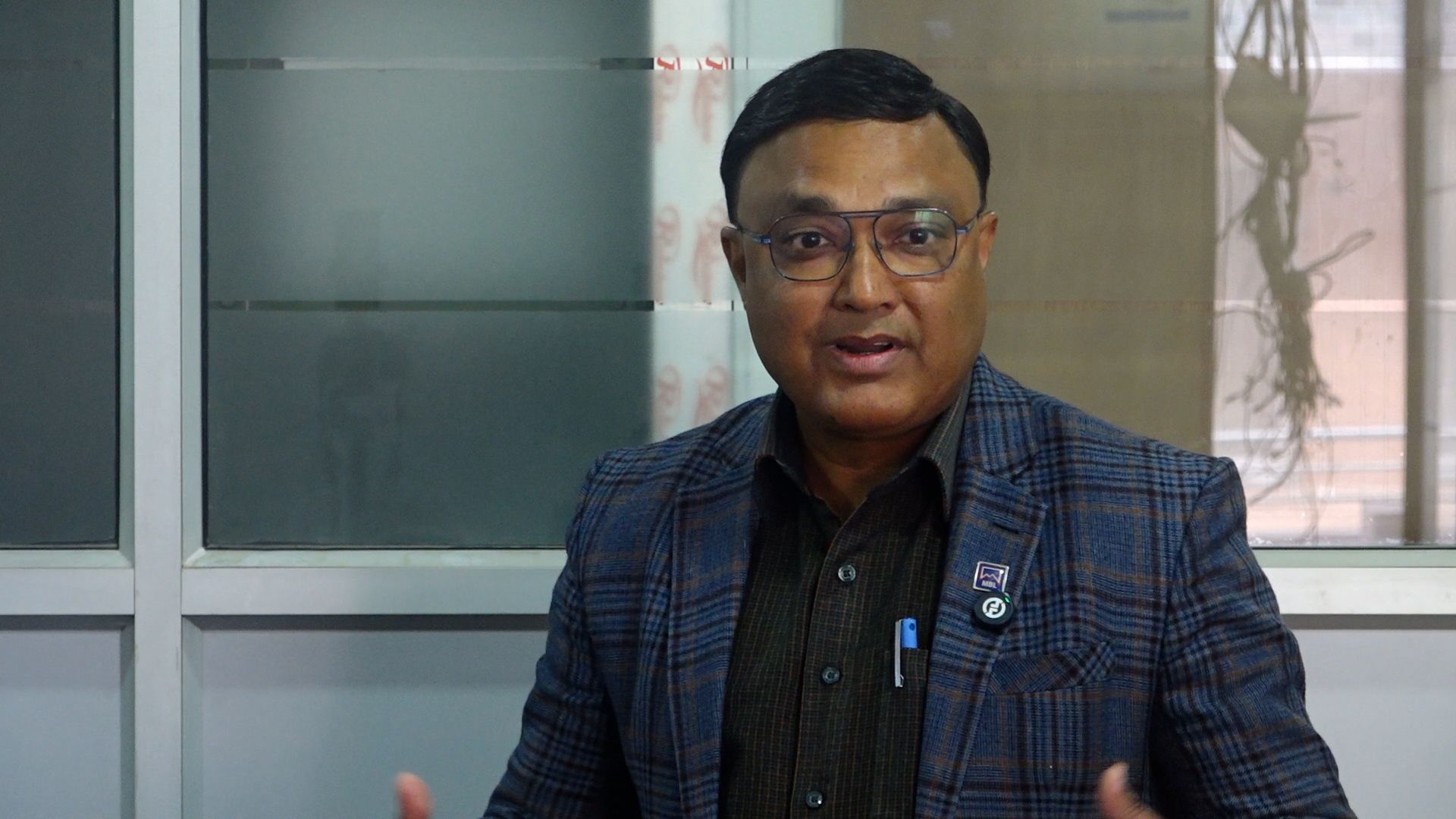 ‘बैंक तथा वित्तिय संस्थाका कर्मचारीहरुमाथि राजनीतिक दबाब सह्य हुँदैन’