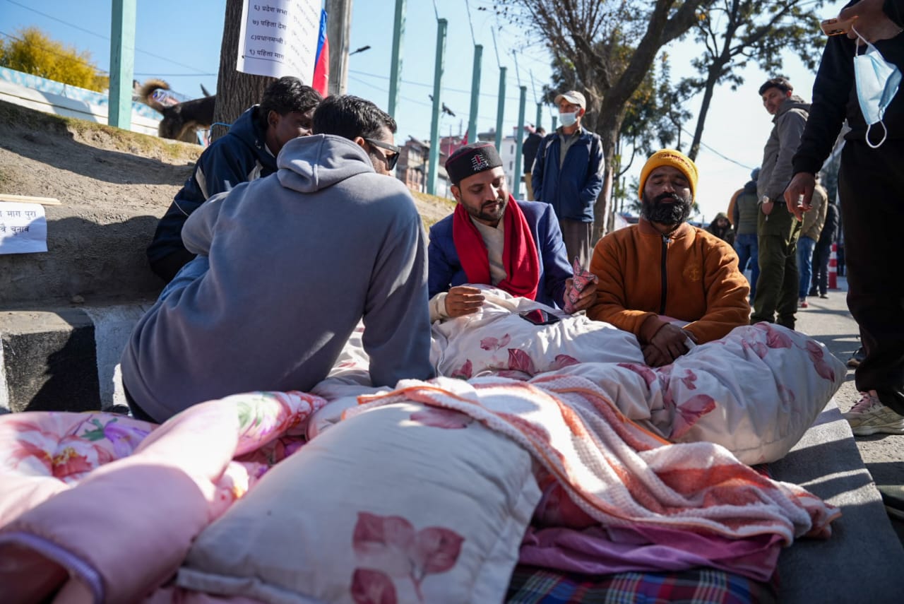 प्रधानमन्त्रीको राजीनामा माग्दै निकोलस भुसालले थाले आमरण अनसन