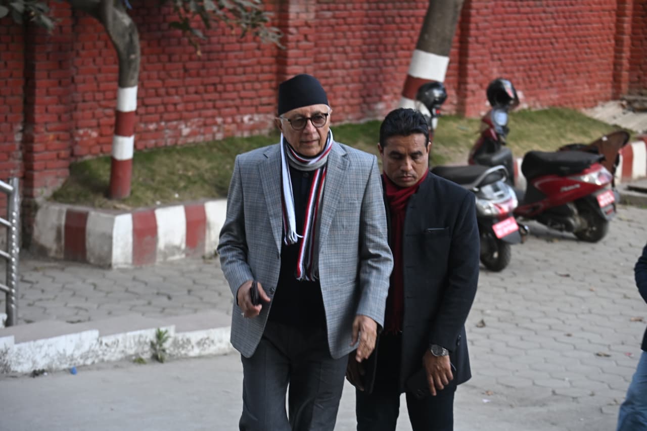 केन्द्रीय कार्यसम्पादन समिति बैठकका लागि सानेपा पुगे नेताहरू