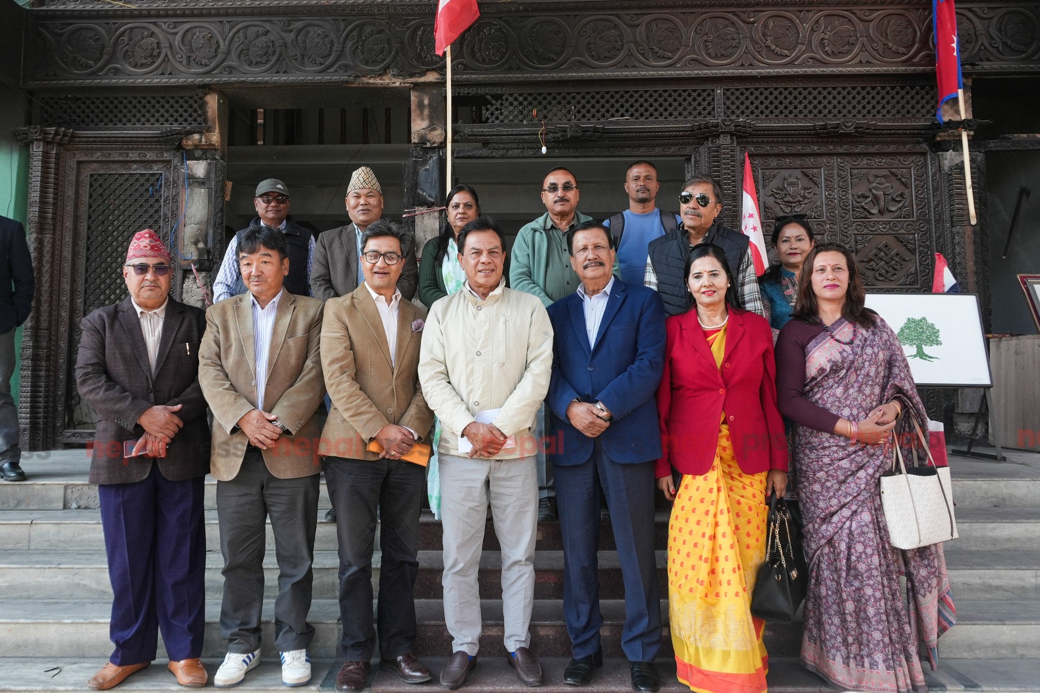 कांग्रेसका २९ केन्द्रीय नेताको सामूहिक अपिलः विवाद तत्काल अन्त्यगरी निर्वाचनमा जाने वातावरण बनाइयोस कांग्रेसका २९ केन्द्रीय नेताको सामूहिक अपिलः विवाद तत्काल अन्त्यगरी निर्वाचनमा जाने वातावरण बनाइयोस