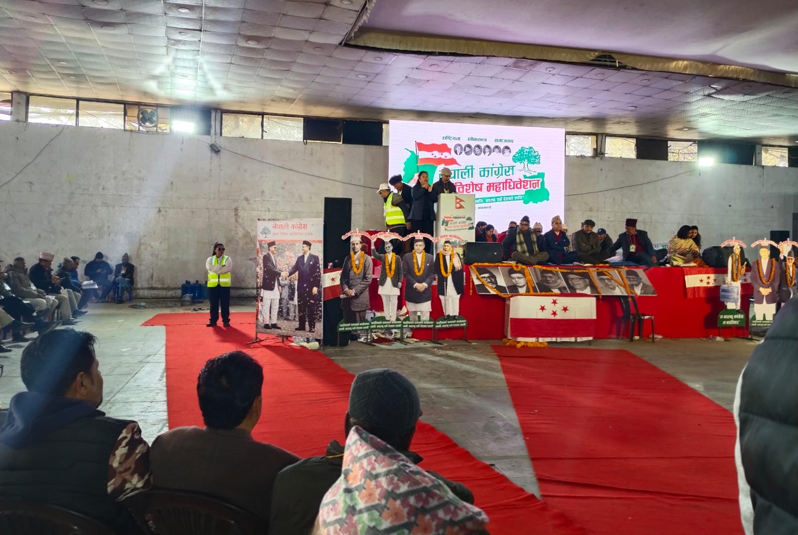 कांग्रेस विशेष महाधिवशेनः प्रतिवेदनमाथि छलफल र सुझाव दिनेक्रम जारी