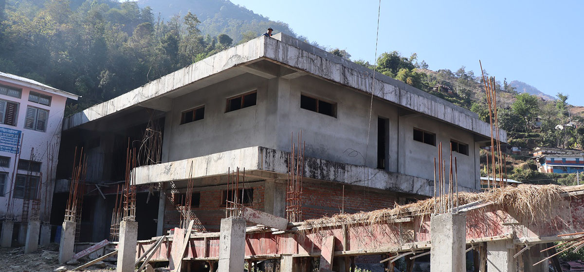धवलागिरी अस्पताल भवन तीन पटक म्याद थप्दा पनि ६० प्रतिशत मात्र सम्पन्न