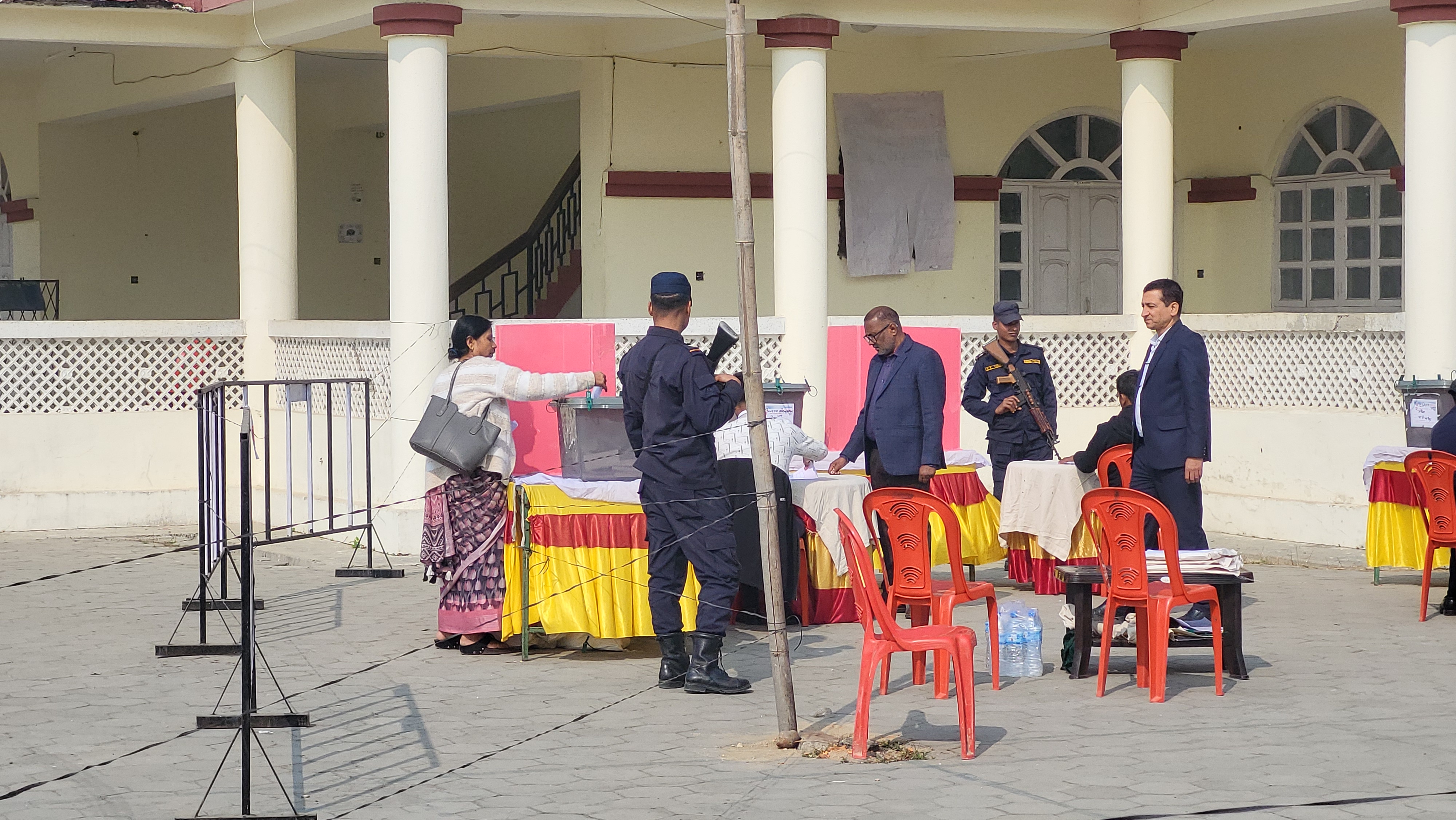 राष्ट्रिय सभा निर्वाचनः मधेश प्रदेशमा मतदान जारी